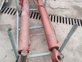 HYVA Pistons hydraulic cylinders / hydraulisch