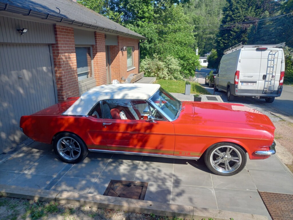 ford-mustang-convertible-1964-big-5