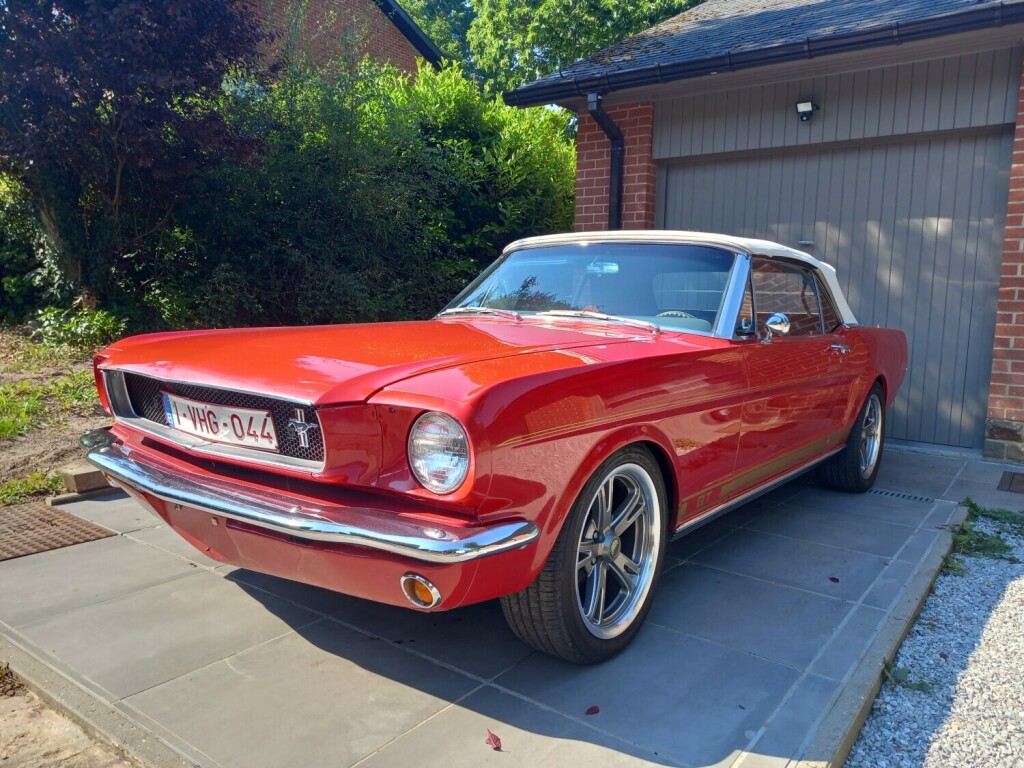 ford-mustang-convertible-1964-big-3