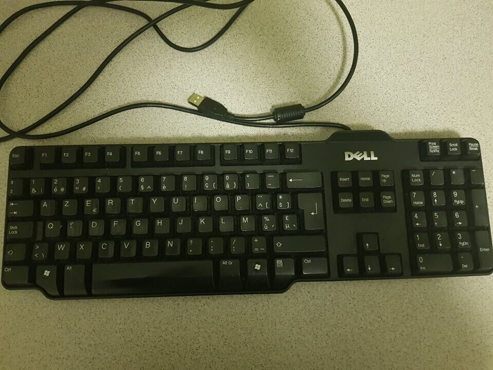 clavier-ordinateur-dell-en-bonne-etat-big-0