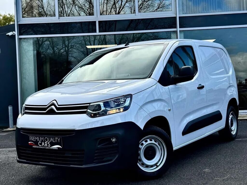 citroen-berlingo-14008-btw-navi-dab-pdc-2zit-big-0