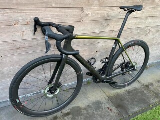 Zgan Cervelo R5 maat 56 Ultegra Di2 2x12 Reserve 44/40