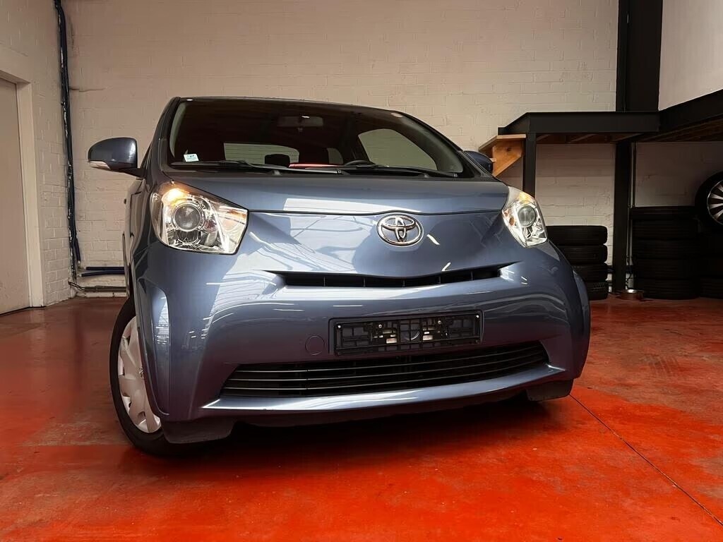 toyota-iq-toit-ouvrant-garantie-12-mois-entretien-big-0