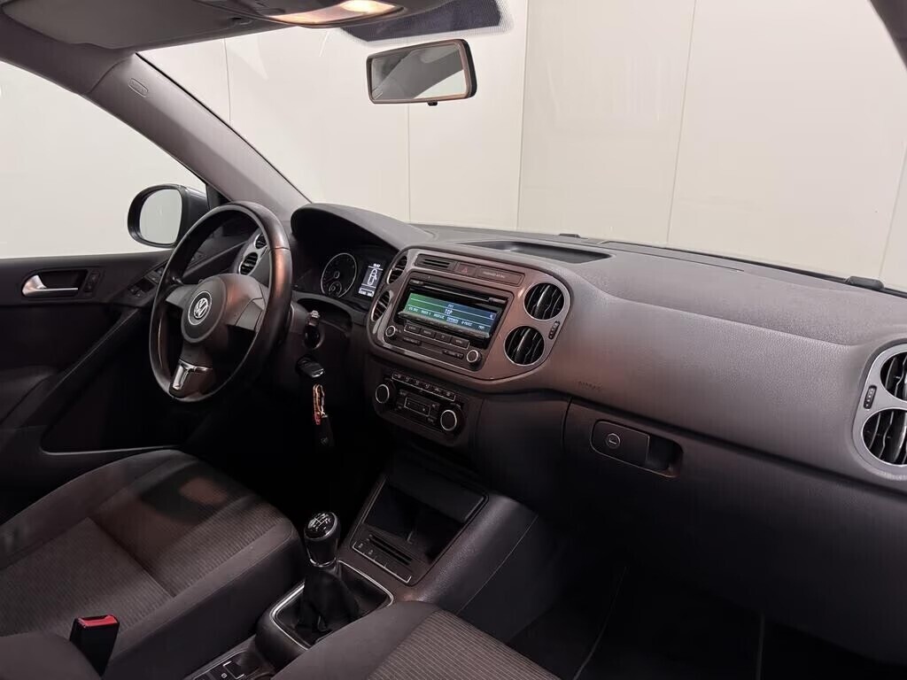 volkswagen-tiguan-20-tdi-radio-goede-staat-big-7