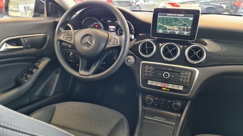 mercedes-cla-180d-15d-80kw-euro-6b-automatic-navi-annee-big-3