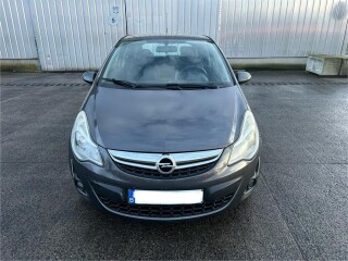 Opel Corsa 1.2i / Euro 5 / GPS