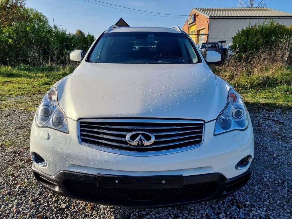 infiniti-qx50-30d-v6-239cv-83000km-cuir-gps-airco-jantes-al-big-1