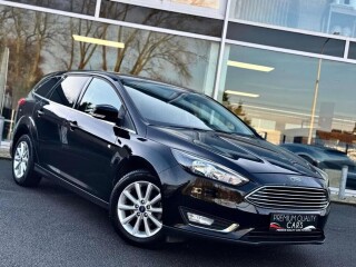 Ford Focus 1.0 ECOBOOST / PDC / NAVIGATIE / BENZINE / BLACK