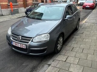 VW jetta 1.6i Essence 2008 voiture demare roule bien