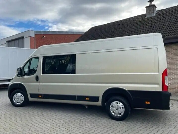 peugeot-boxer-20hdi-dubbel-cabine-big-5