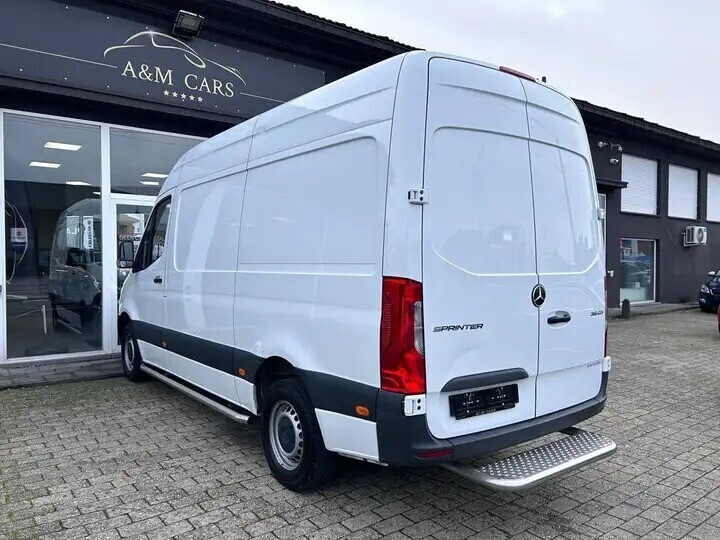 mercedes-benz-sprinter-315-cdi-l2h2-16000-km-big-3