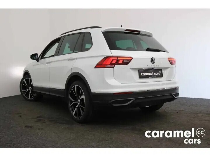 volkswagen-tiguan-15-tsi-active-dsg-automaatledcarplaydabsens-big-2