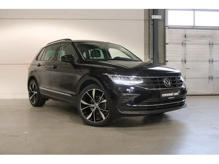 volkswagen-tiguan-15-tsi-active-20-inchbtw-aftrekbaardsgledgps-big-0