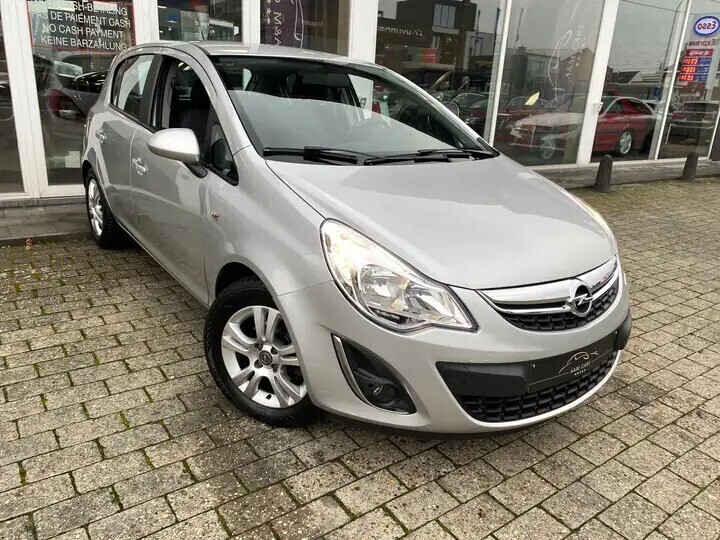 opel-corsa-12i-cosmo-big-2