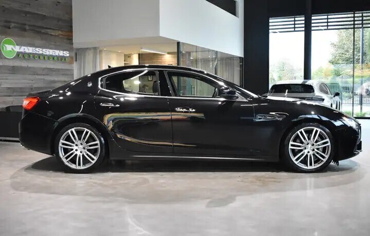 maserati-ghibli-30d-v6-ledledercamcc-big-2