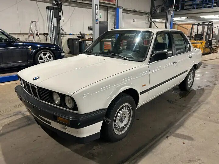 bmw-316-zeer-nette-toestand-volledig-in-orde-geen-rot-big-0