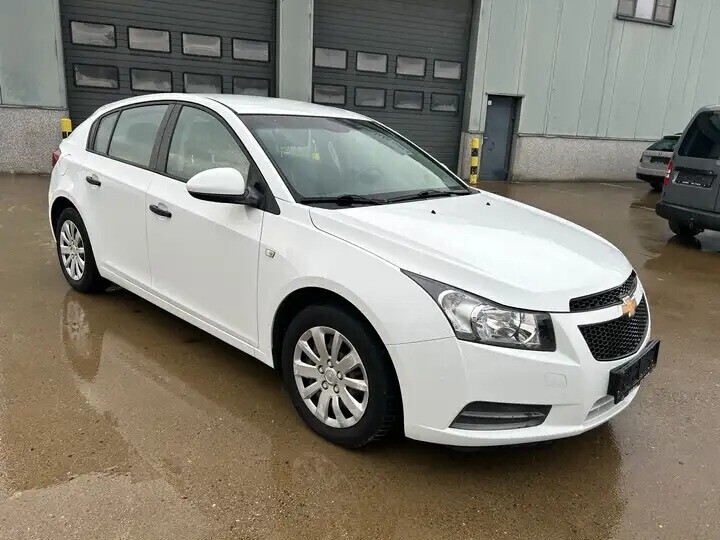 chevrolet-cruze-17-d-wagen-reeds-gekeurd-voor-verkoop-zie-fotos-big-1