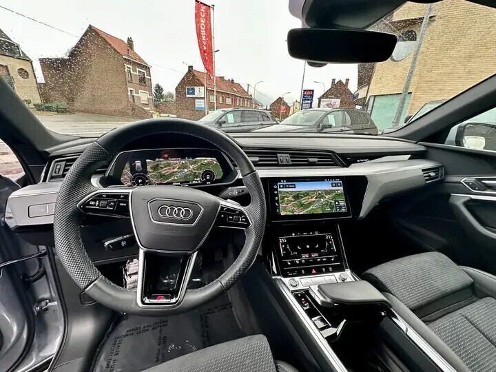 audi-e-tron-100-aftrekbaar55-quattro-2x-s-line-blackline22-big-8