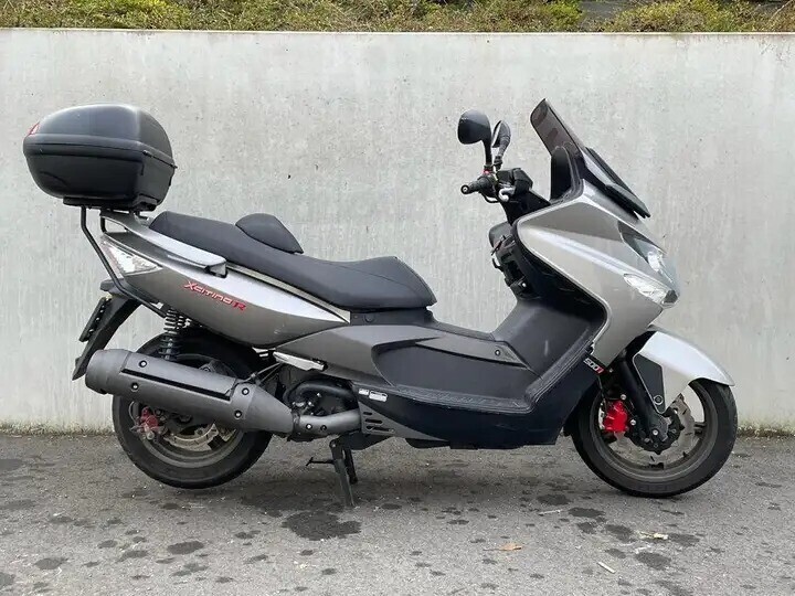 kymco-xciting-500i-ri-big-2