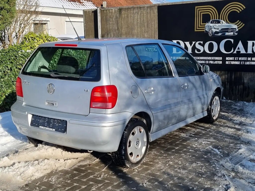 volkswagen-polo-14i-16v-big-4