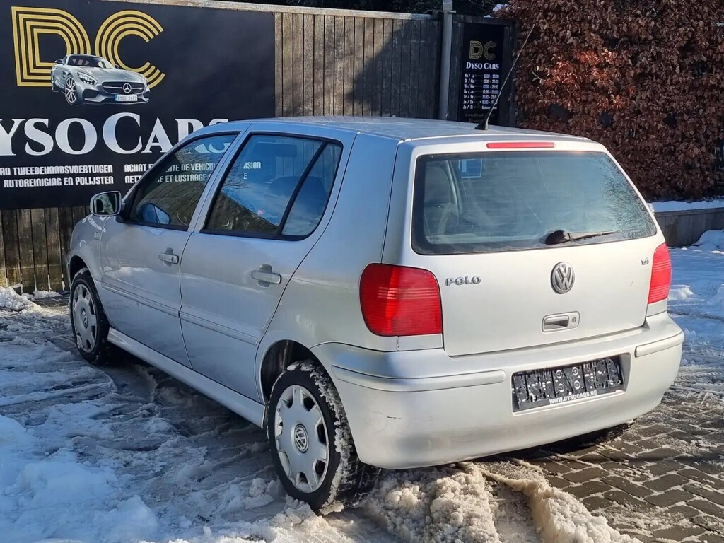 volkswagen-polo-14i-16v-big-5