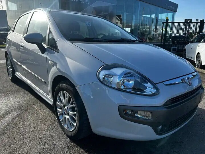 fiat-punto-13-multijet-actual-big-8