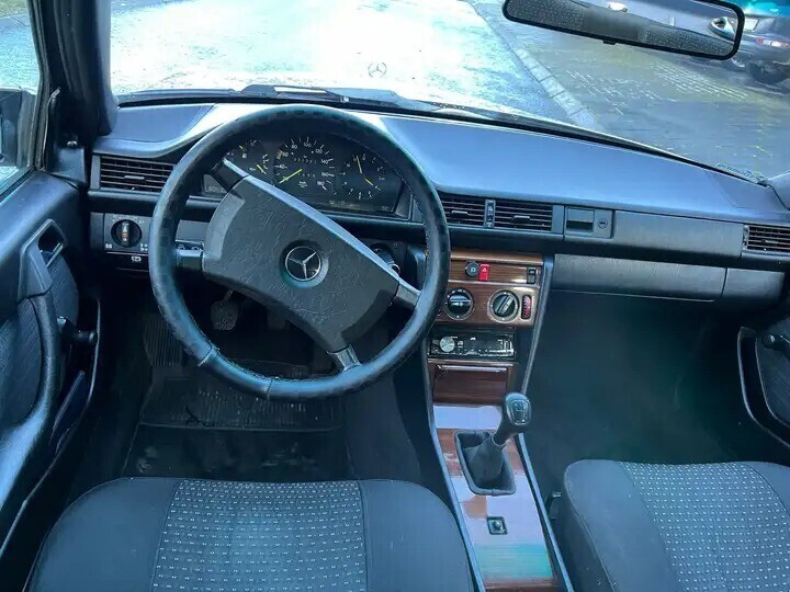 mercedes-benz-e-200-oltimer-pret-a-immatriculer-big-6