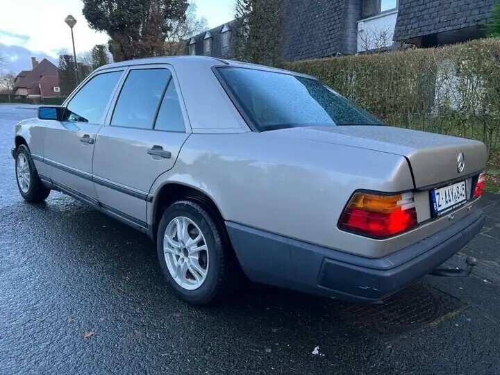 mercedes-benz-e-200-oltimer-pret-a-immatriculer-big-7