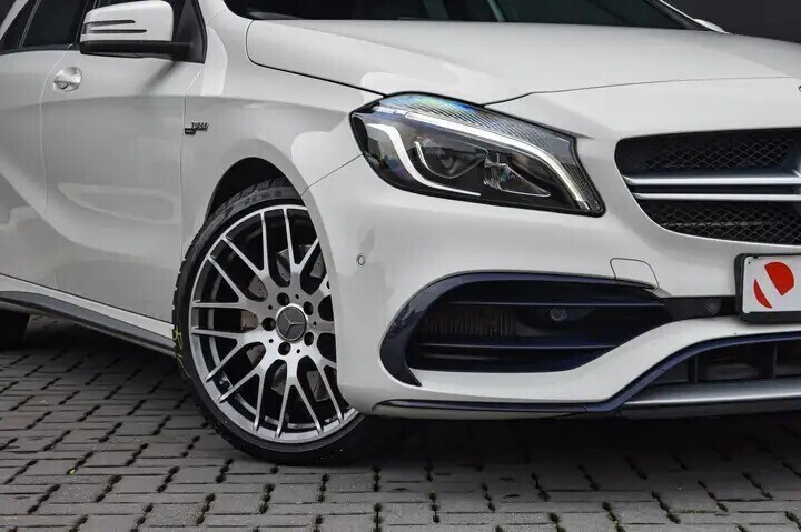 mercedes-benz-a-45-amg-4-matic-hk-pano-big-3