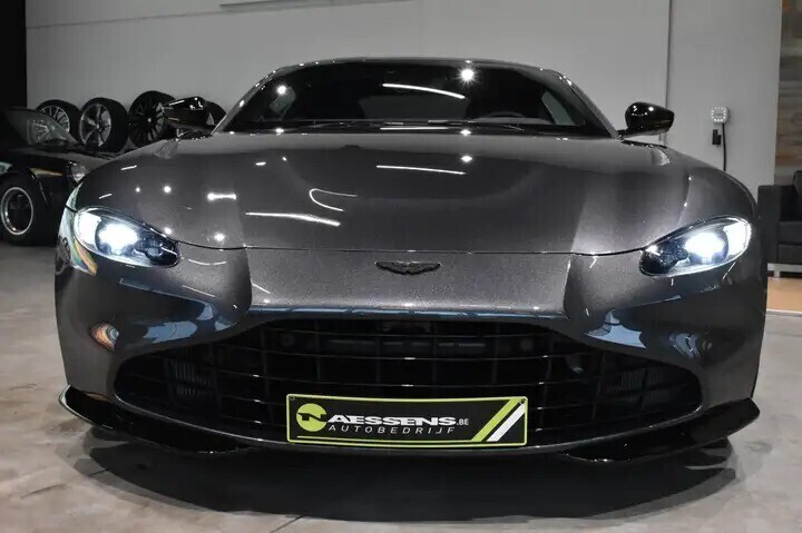 aston-martin-vantage-v8-coupe-big-4