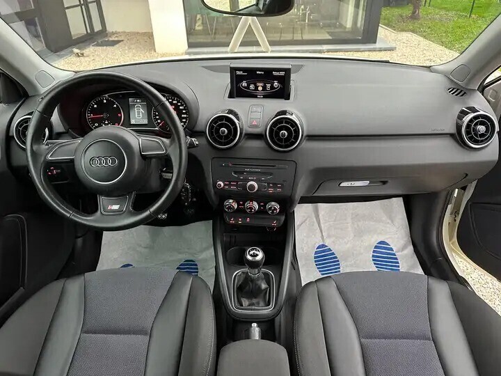 audi-a1-16-tdi-ambition-s-linegarantie-12-mois-big-5