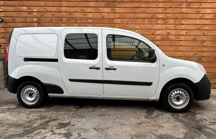 renault-kangoo-15-dci-maxi-long-chassis-ct-ok-carpass-big-2