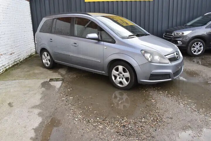 opel-zafira-19-dtl-cdti-cosmo-big-0