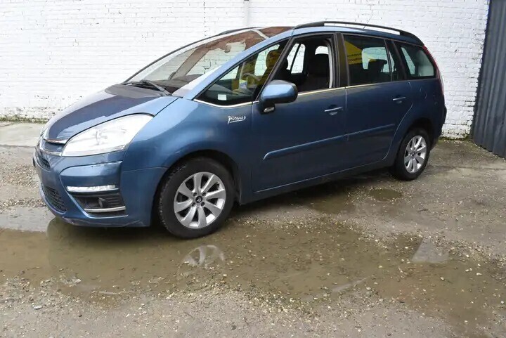 citroen-grand-c4-picasso-16-hdi-business-gps-7pl-big-1