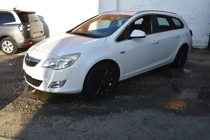 opel-astra-sport-tourer17-cdti-ecoflex-cosmo-gps-leder-big-1