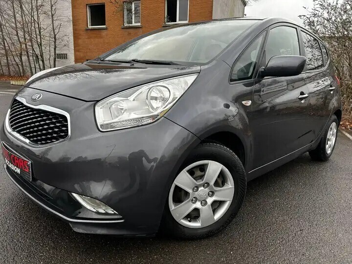 kia-venga-14-crdi-lounge-big-2