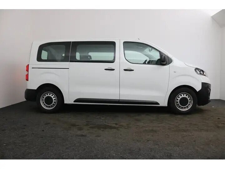 opel-vivaro-combi-edition-l2h1-9-zit-btw-aftrekbaargpscarpl-big-1