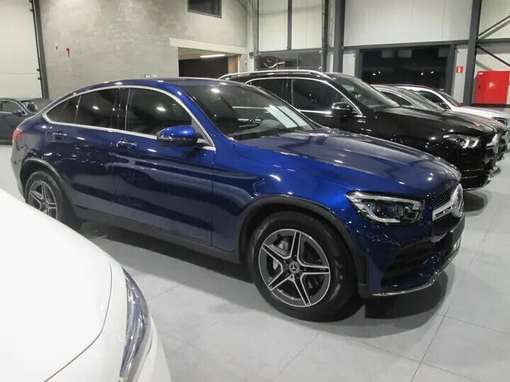 mercedes-benz-glc-220-coupe-amg-led-big-1