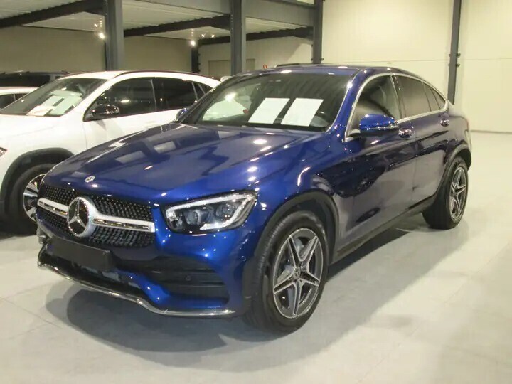 mercedes-benz-glc-220-coupe-amg-led-big-0