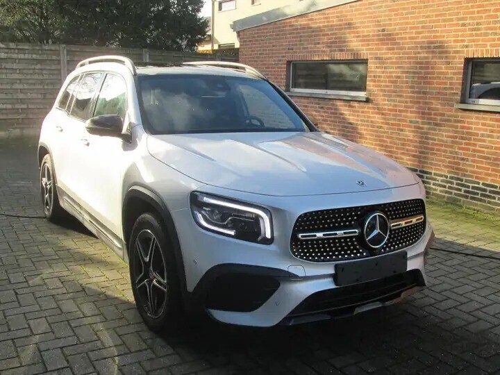 mercedes-benz-glb-200-d-amg-pano-360-camera-sfeerverl-big-1