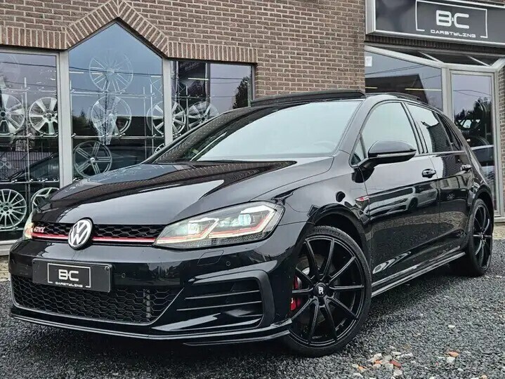 volkswagen-golf-gti-performance-pano-dcc-19-big-0