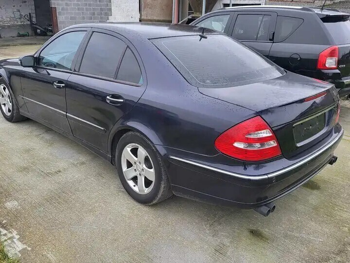 mercedes-benz-e-320-avantgarde-125000-km-boite-auto-cuir-big-3