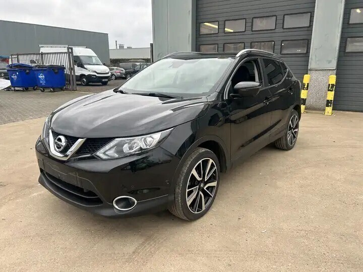 nissan-qashqai-16-dci-2wd-connect-edition-big-0