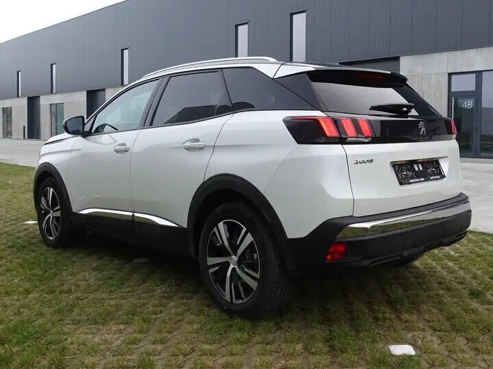 peugeot-3008-allure-12-puretech-blackwhite-gelijk-nieuw-big-2