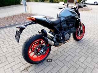 Ducati Monster + 937 cc , options , 1 an de garantie