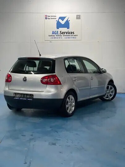 volkswagen-golf-20-fsi-big-2