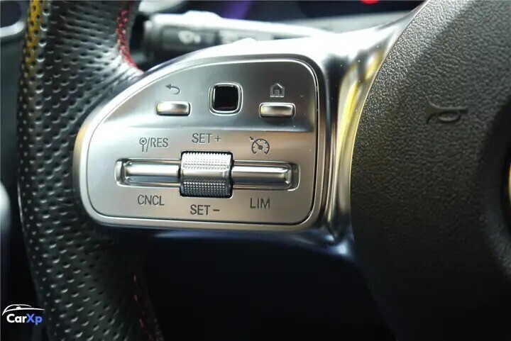 mercedes-benz-cla-200-sb-amg-speedshift-dct-connect-big-5