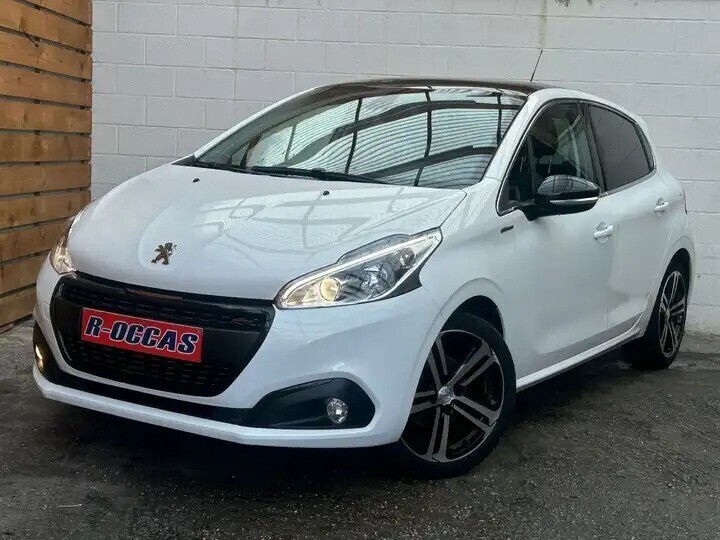 peugeot-208-12-puretech-gt-line-11o-ch-panoramique-gps-big-0