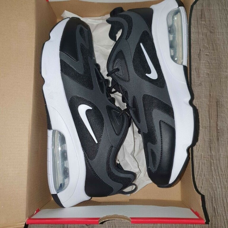 nike-air-max-200-black-white-big-1