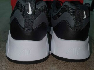 Nike Air max 200 black white